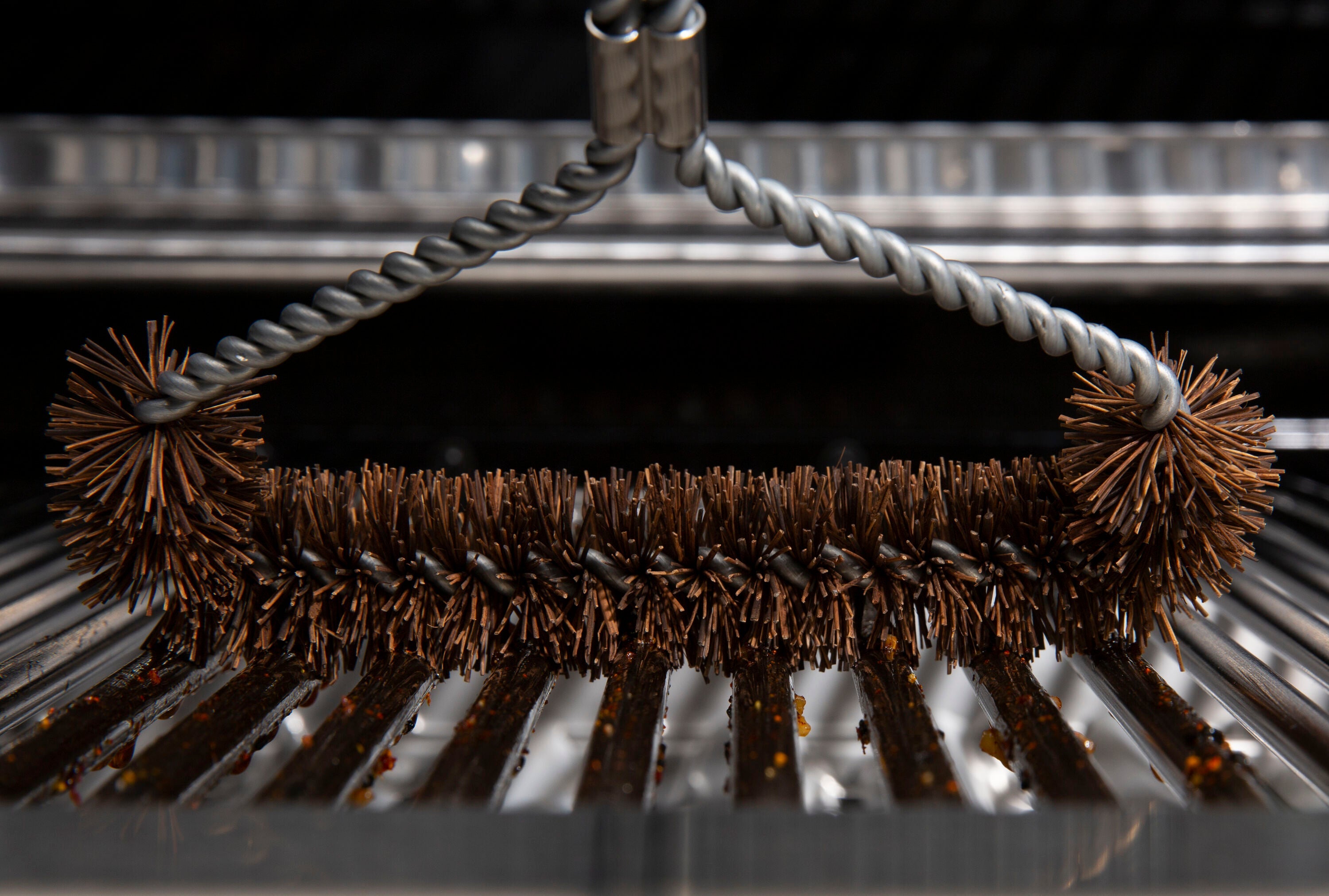 Tri-head Palmyra Grill Brush